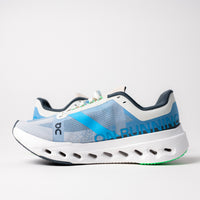  Side profile of the On Running Cloudsurfer Next, highlighting the CloudTec Phase® cushioning and agile forefoot rocker.