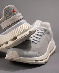 Women’s On Cloudnova Form 2 in Fog / Lavender