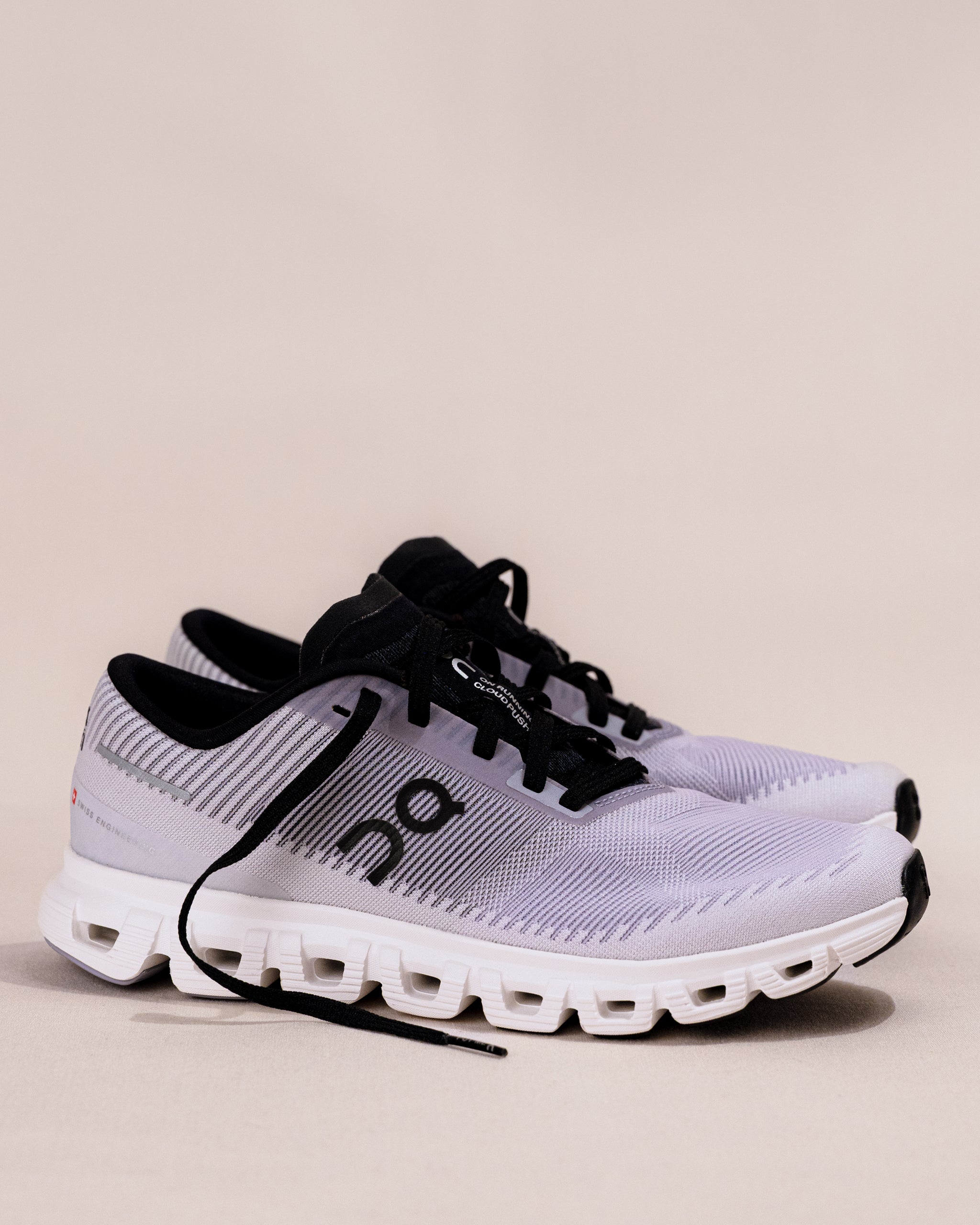 Women's On Cloud 6 Push Lightweight All-Day Shoe in Lilac/Black