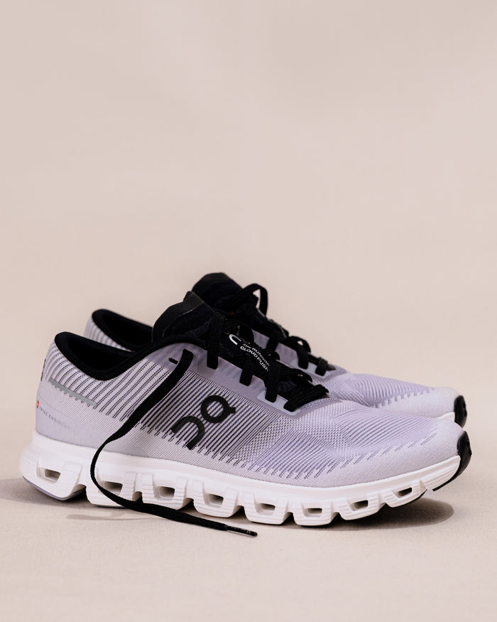 Women’s On Cloud 6 Push Lightweight All-Day Shoe in Lilac/Black