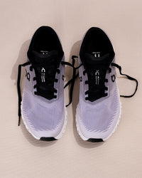 Women’s On Cloud 6 Push Lightweight All-Day Shoe in Lilac/Black
