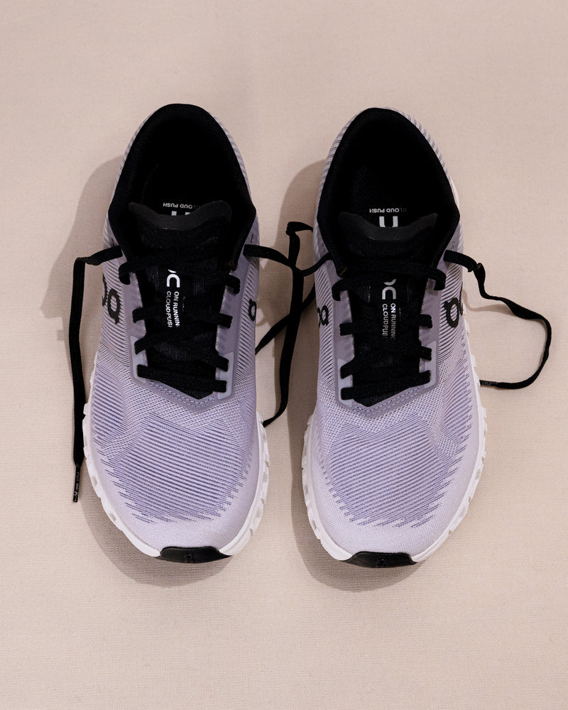 Women’s On Cloud 6 Push Lightweight All-Day Shoe in Lilac/Black