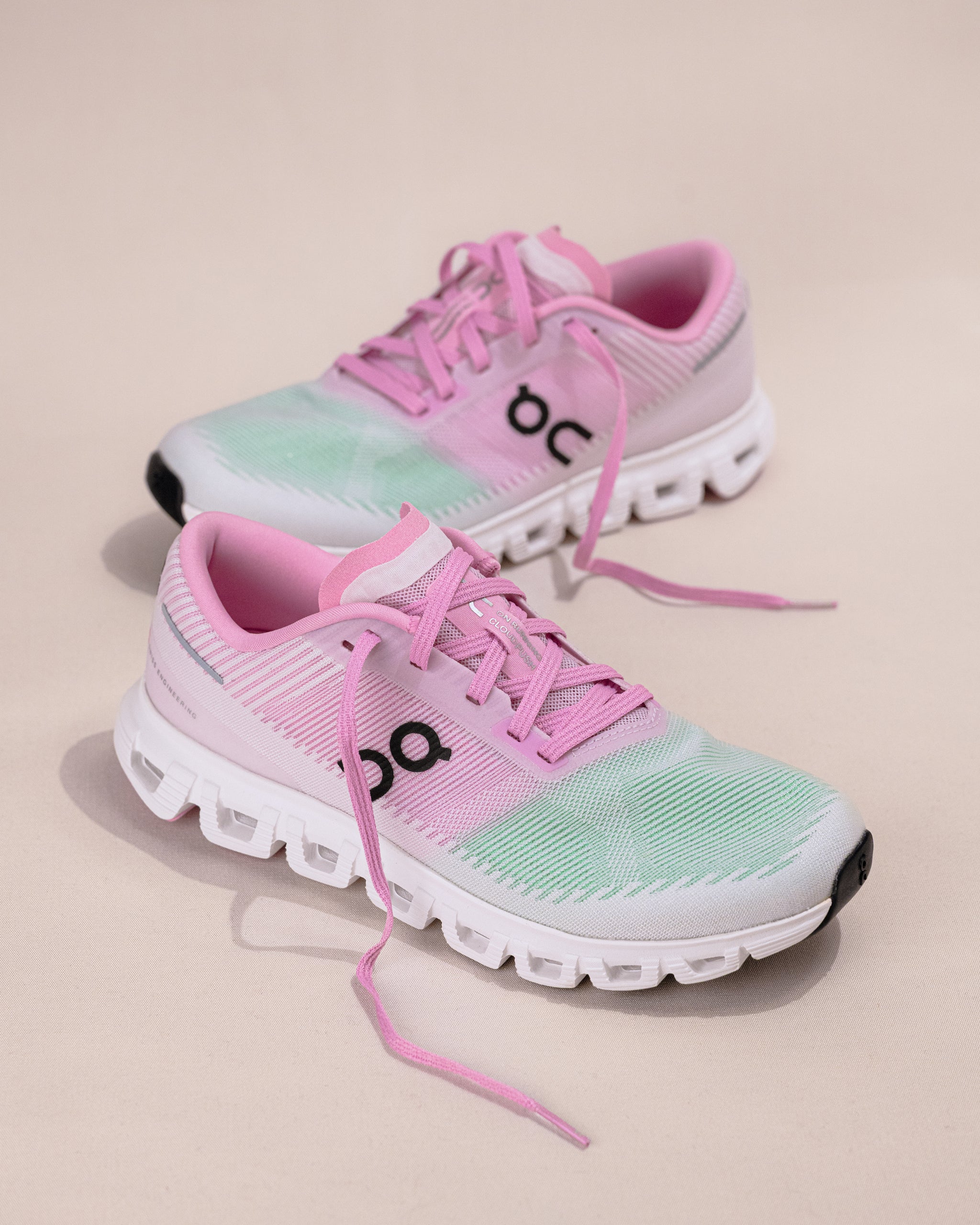 Women's On Cloud 6 Push Lightweight All-Day Shoe in Honeydew/Petal