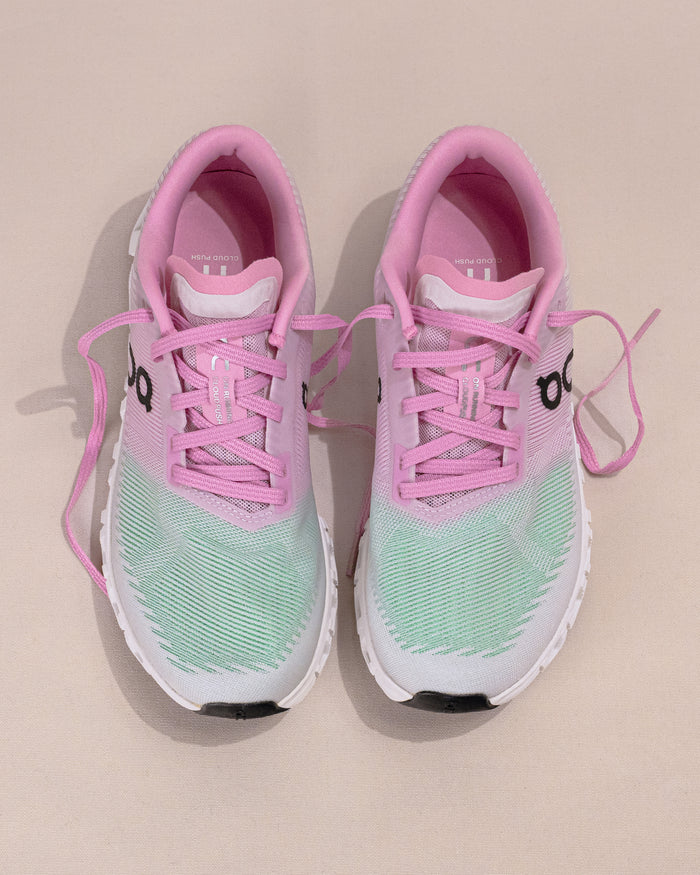 Women’s On Cloud 6 Push Lightweight All-Day Shoe in Honeydew/Petal
