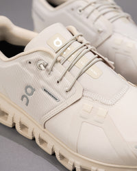 On Cloud 6 Waterproof Women’s Shoe in Pearl / Cream – All Day Rain-Ready Comfort