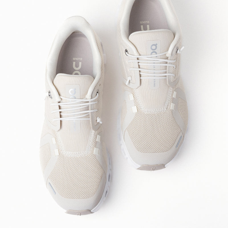 Women's On Running Cloud 6 step-in sneaker in Pearl/White