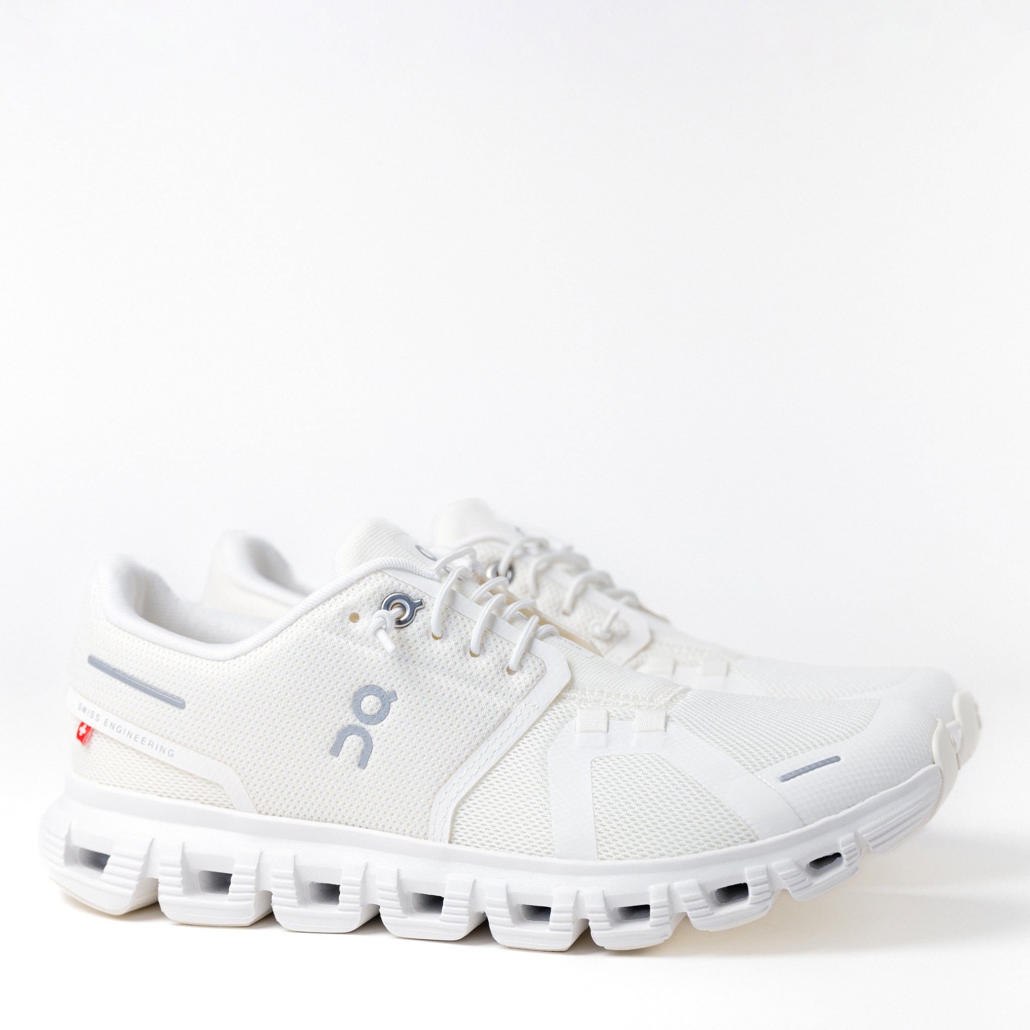 On　cloud6 ホワイト Women's Cloud 6 | White | On United States