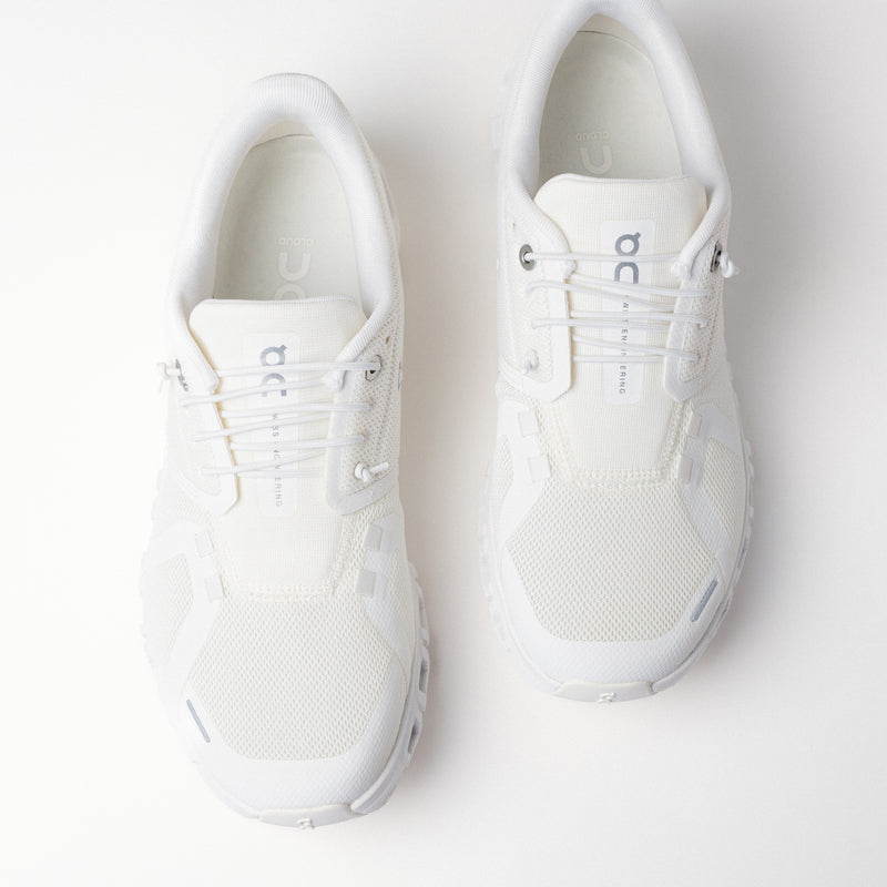 Women's On Running Cloud 6 step-in sneaker in White