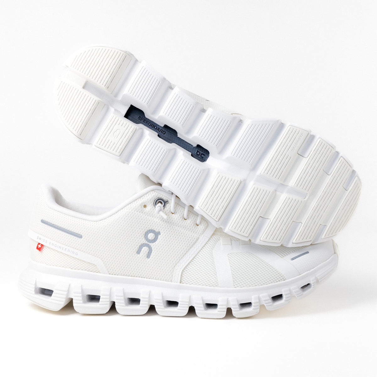 Women's On Running Cloud 6 step-in sneaker in White