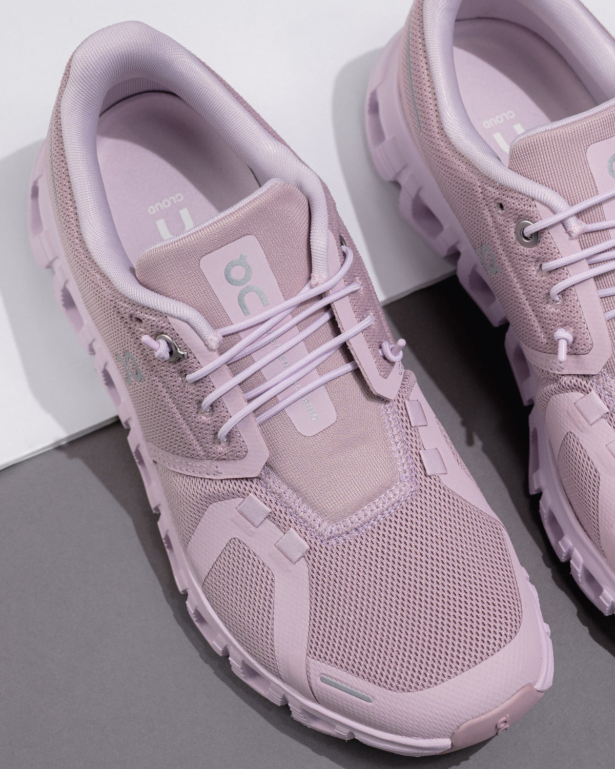 Women’s On Cloud 6 Shoe in Mauve / Orchid / Purple - Lightweight everyday sneaker
