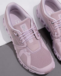 Women’s On Cloud 6 Shoe in Mauve / Orchid / Purple - Lightweight everyday sneaker