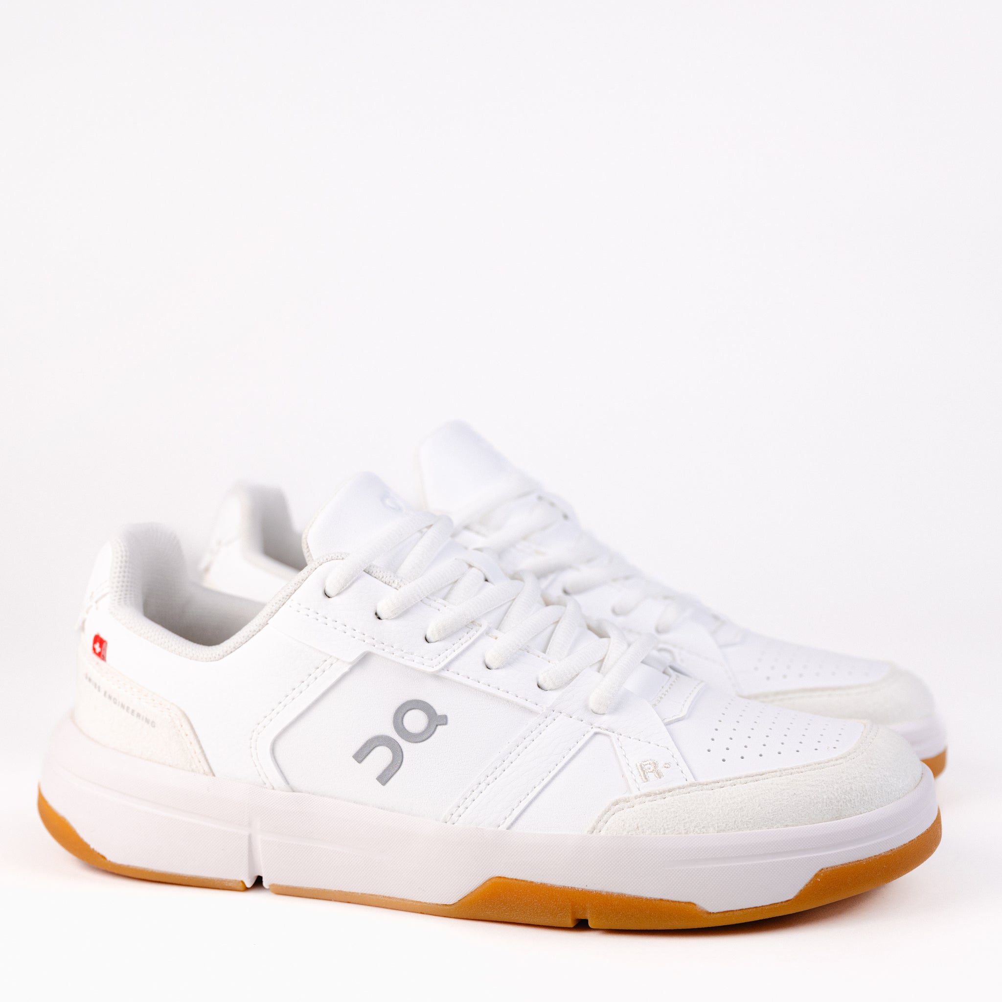 スニーカー ON WHITE SYNTHETIC THE ROGER CLUBHOUSE SNEAKERS Women's On Running THE ROGER Clubhouse in White/Ivory