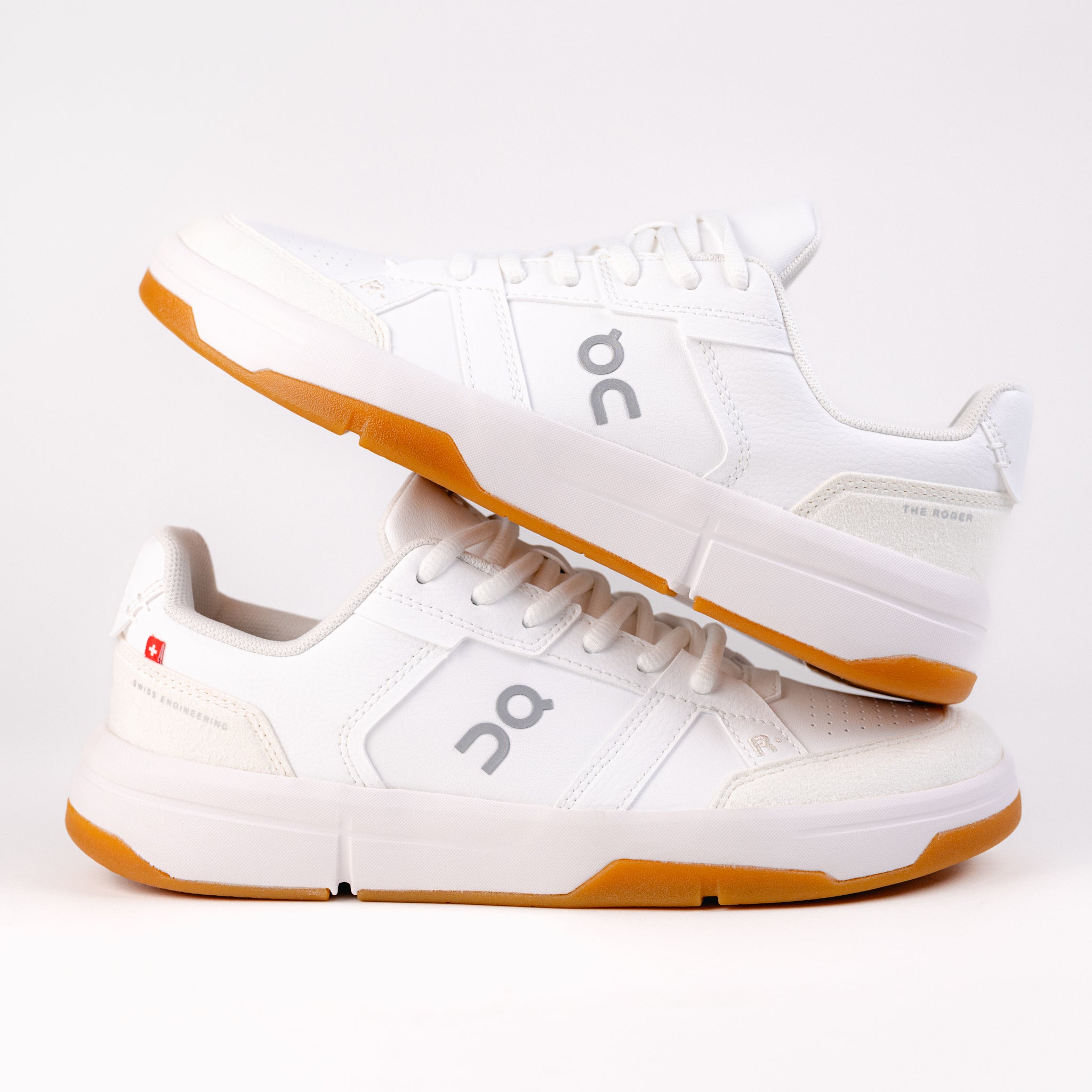 スニーカー HUECLOSET Square TD Shoes 25KERO487 Women's On Running THE ROGER Clubhouse in White/Ivory