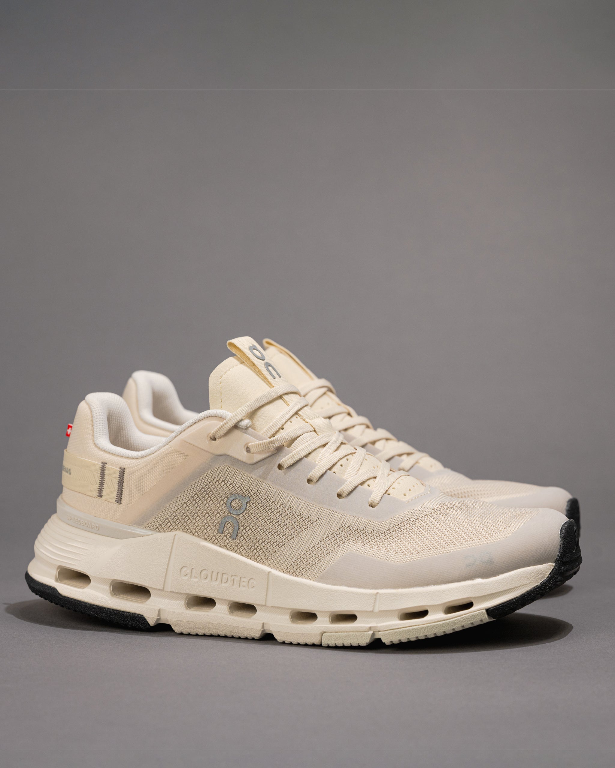 Women's On Cloudnova Form 2 TT Sneaker – Cream / Ivory – Plaza