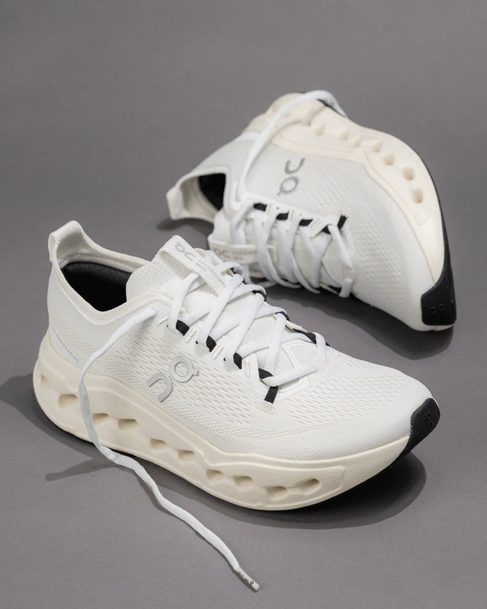 Women’s On Cloudsurfer Max – Maximum Cushioning Neutral Running Shoe - White