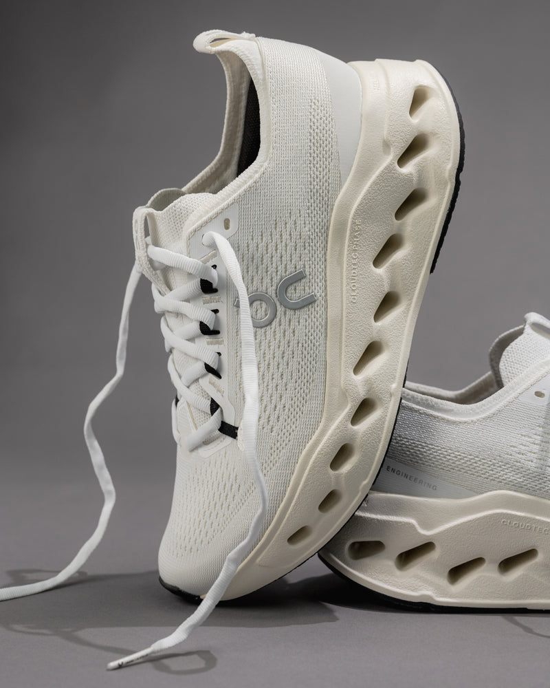 Women’s On Cloudsurfer Max – Maximum Cushioning Neutral Running Shoe - White
