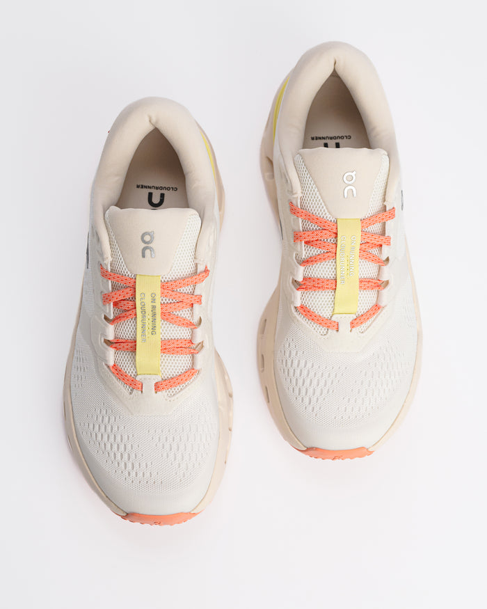 W-CLOUDRUNNER 3 - IVORY/DEW - MESH