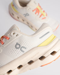W-CLOUDRUNNER 3 - IVORY/DEW - MESH