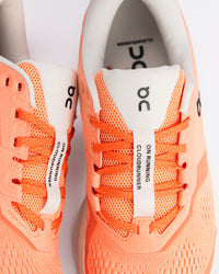 W-CLOUDRUNNER 3 - SUNSTONE/IVORY - MESH