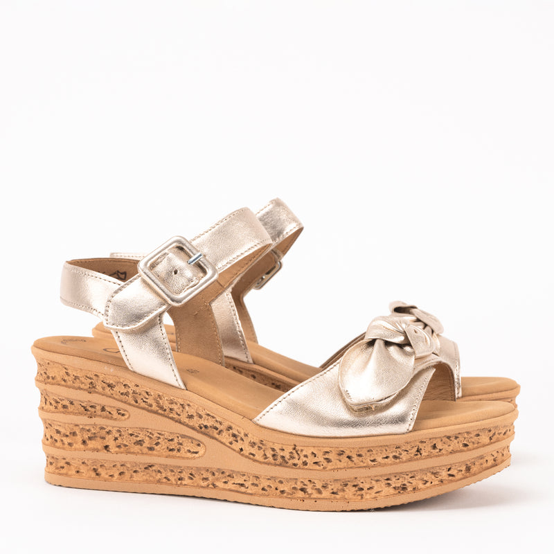 Women's Gabor Bow Wedge Sandals in Metal Leather – Plaza Shoe Store