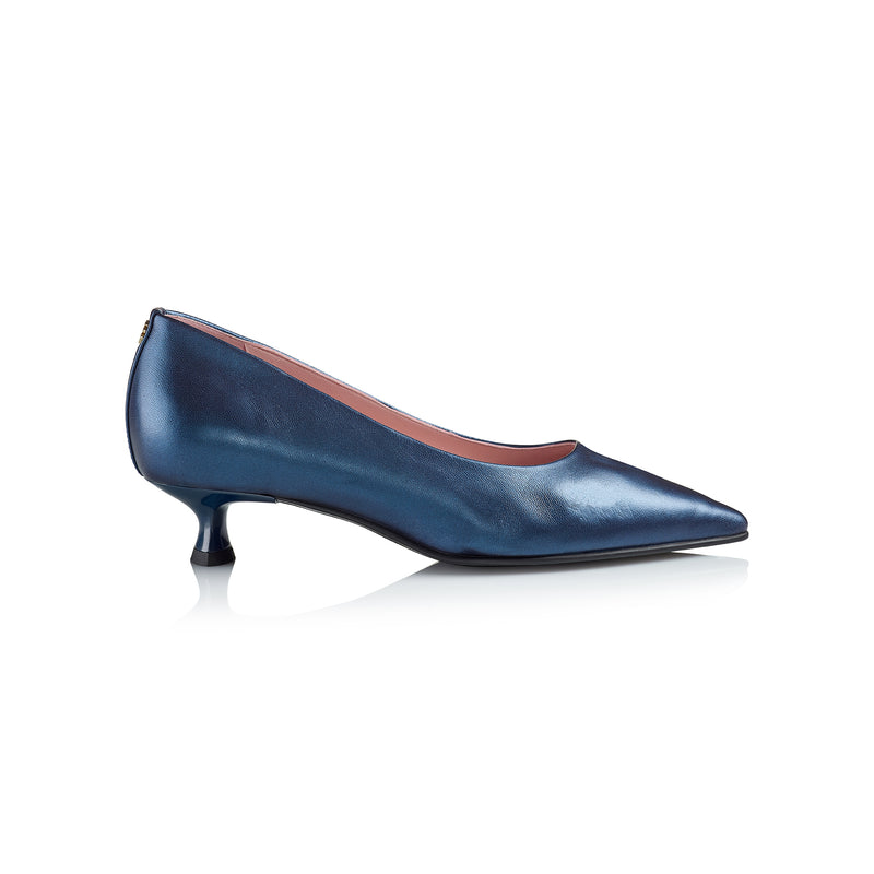 Side profile of the Romy - Ayelet by Naot pump, highlighting the pointed toe, smooth Italian Nappa leather, and the unique triangular kitten heel for elevated style.