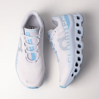 Top-down view of the Cloudmonster in Blue Frost highlighting the lightweight and breathable design, perfect for everyday running and recreational use.