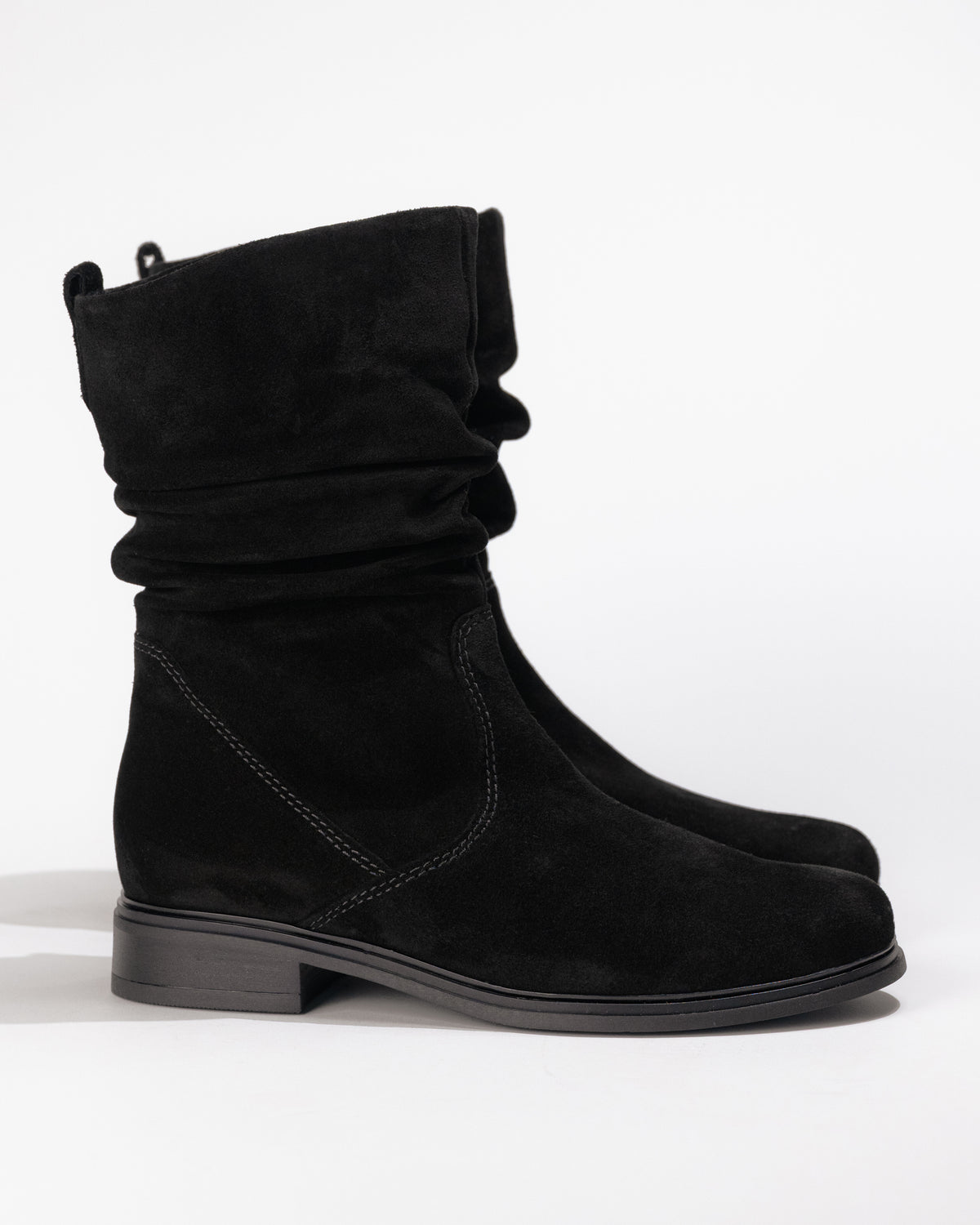 Side profile of Gabor 72.793 Slouch Boot in suede velour women’s