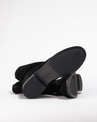 Bottom outsole view of Gabor 72.793 Slouch Boot showing tread pattern