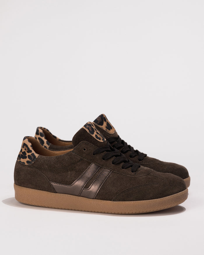 Side view of the Gabor City Sneaker 73.300.18 in Brown Leather – Women’s Comfort Sneaker