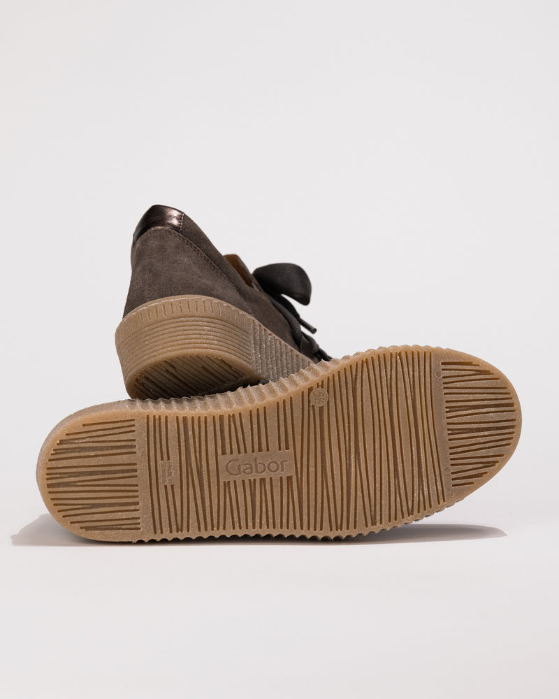 Bottom sole view of the Gabor Big Lace Sport Sneaker 73.333.18 in Mohair Suede – Women’s Comfort Sneaker