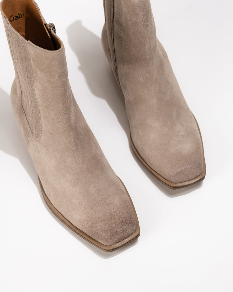 SQUARE TOE BOOTIE - PEBBLE - SUEDE