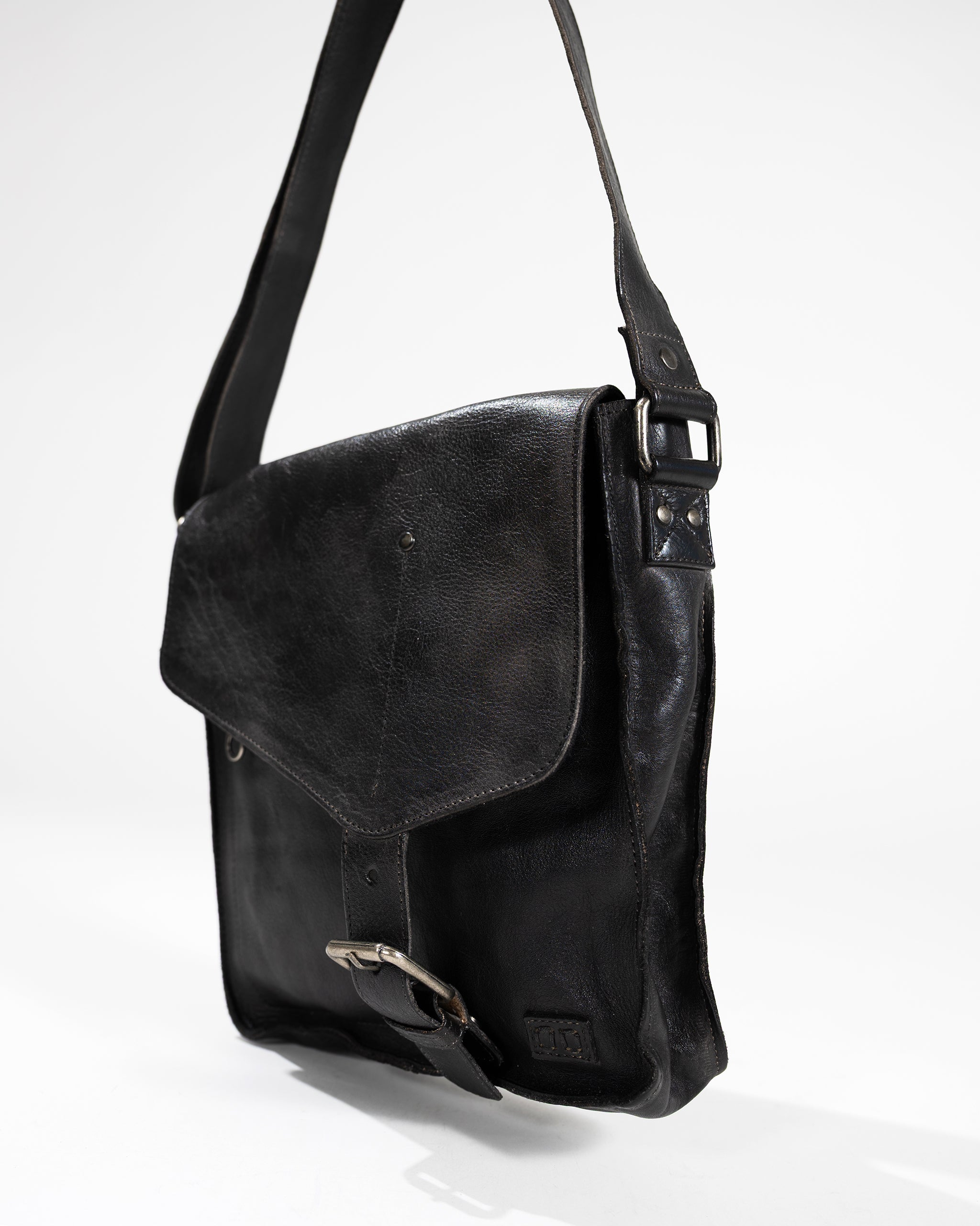 BedStu Crossbody Handbags | Venice Beach in Black Leather – Plaza