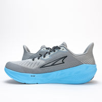 Arch view of men’s Altra Experience Flow, emphasizing responsive EVA midsole.