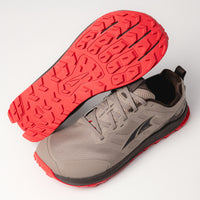 Close-up of the MaxTrac™ rugged outsole on the Men's Altra Lone Peak 9.