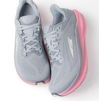 Women’s Altra Torin 8 Zero Drop Athletic Shoe in Gray/Pink, AL0A85QF-262