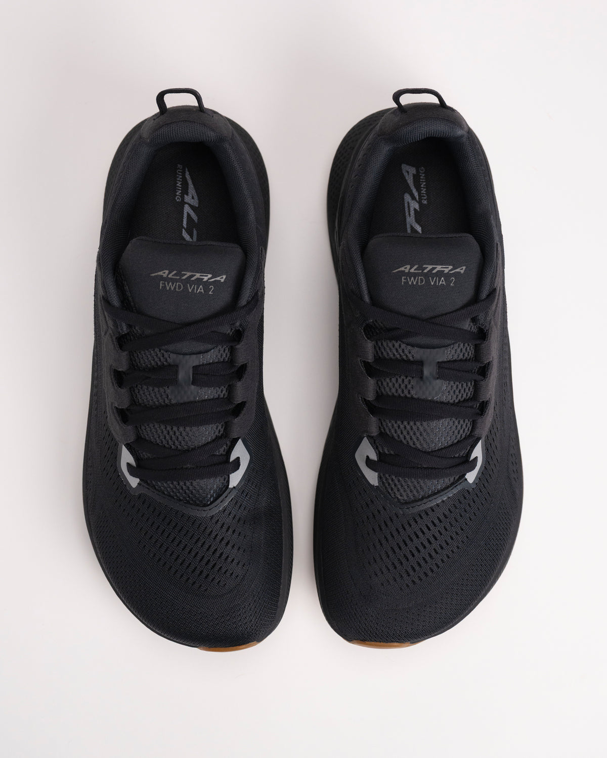 Overhead shot of men’s Altra FWD VIA 2 with wide FootShape™ toe box for roomy natural toe splay on white background