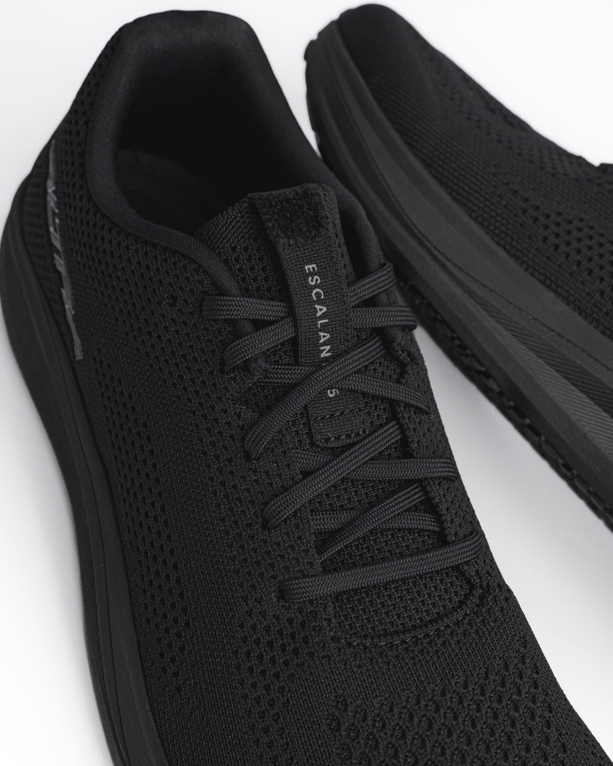 M-ESCALANTE 5 - ALL BLACK - KNIT