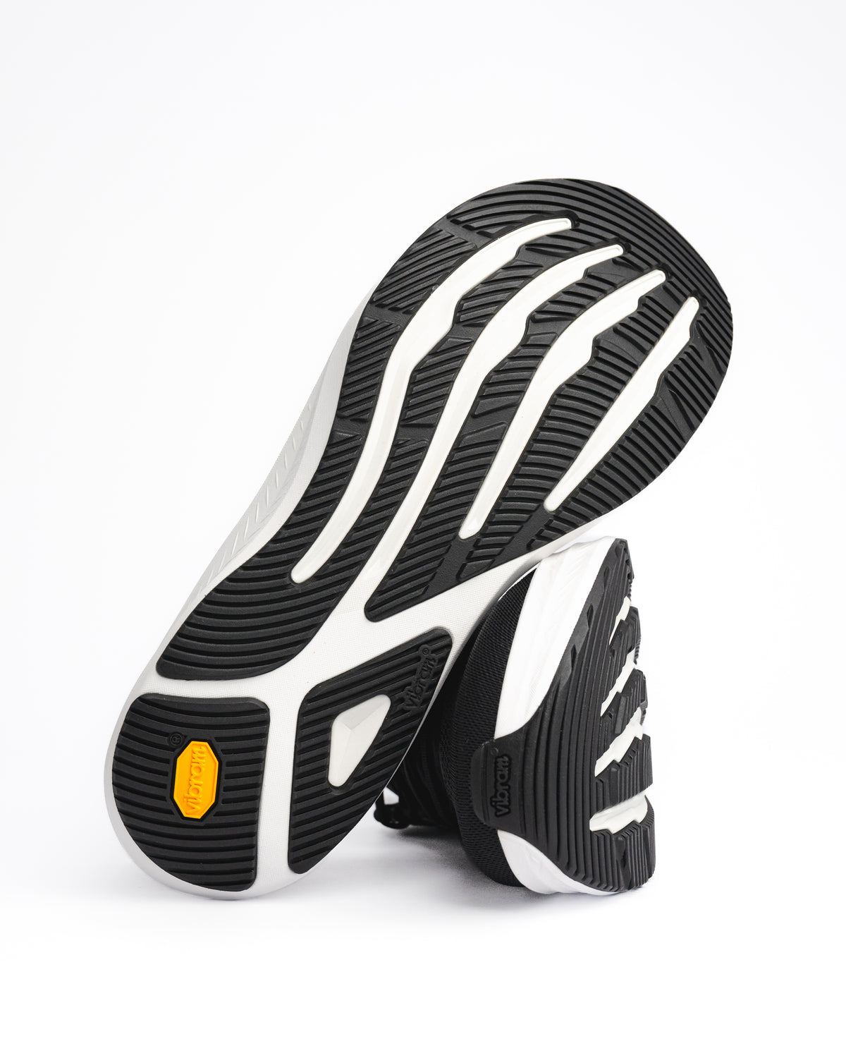 M-TORIN 9 - BLACK/WHITE - MESH