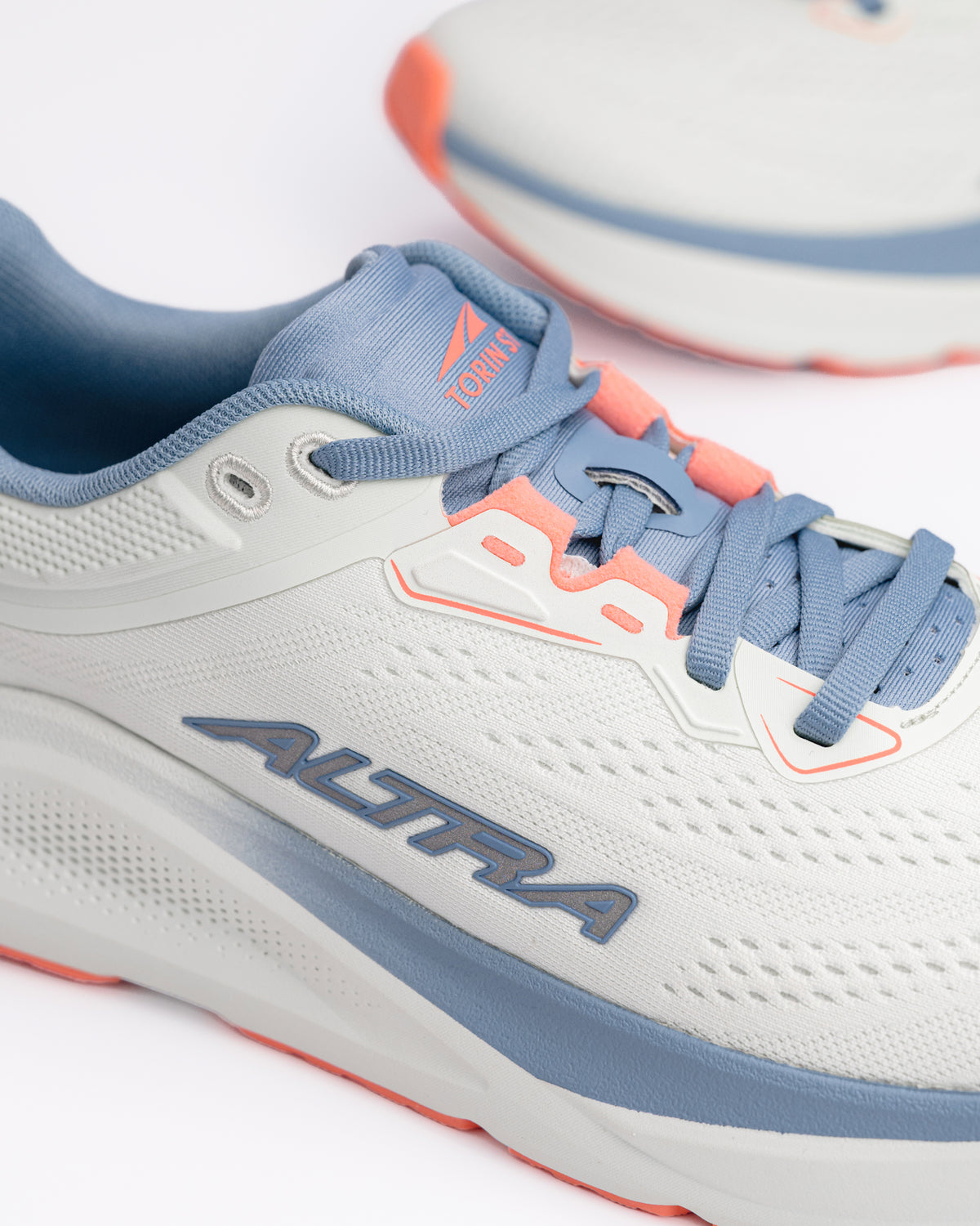 W-TORIN ST - ICE/SILVER - MESH
