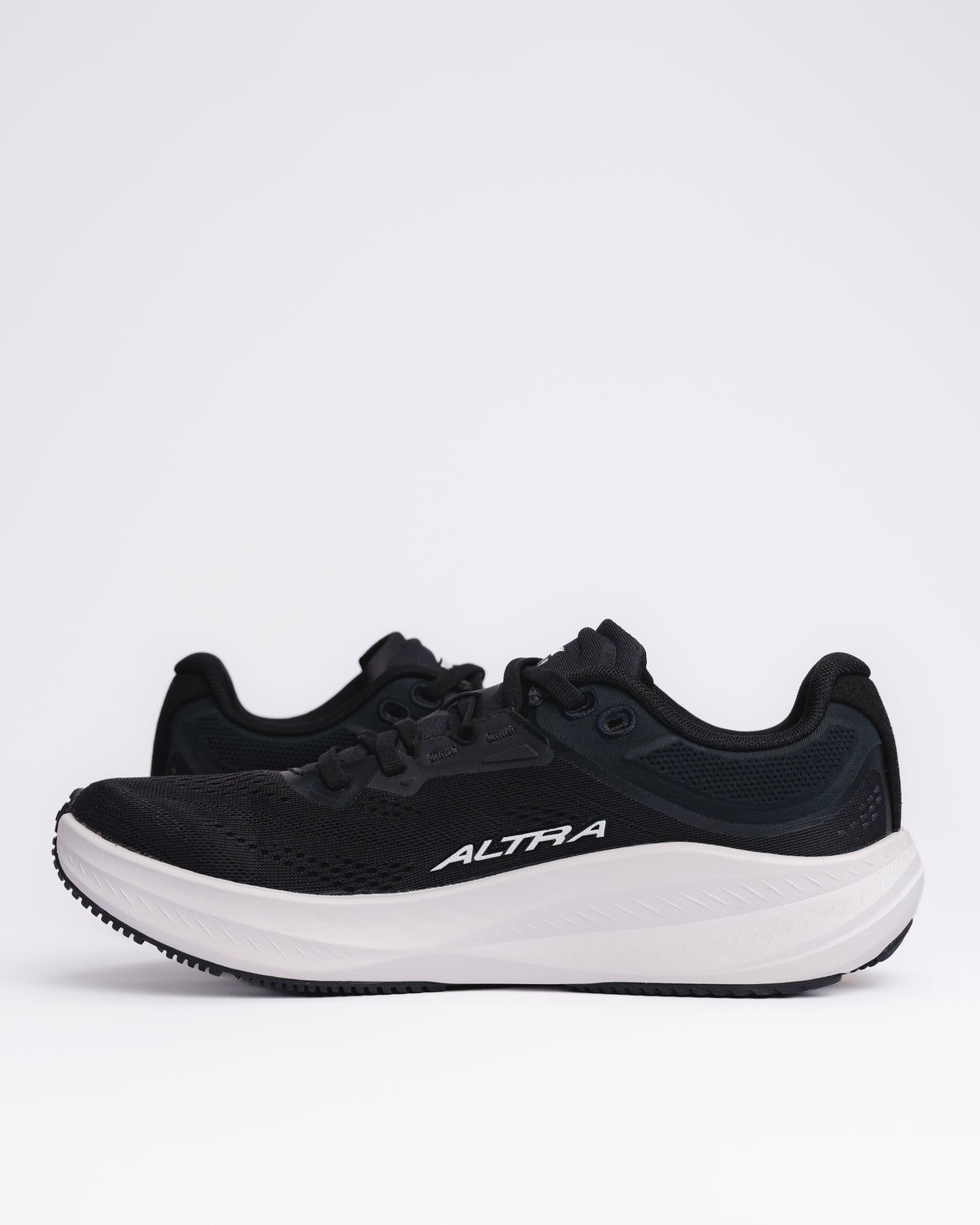 W-TORIN 9 - BLACK/WHITE - MESH