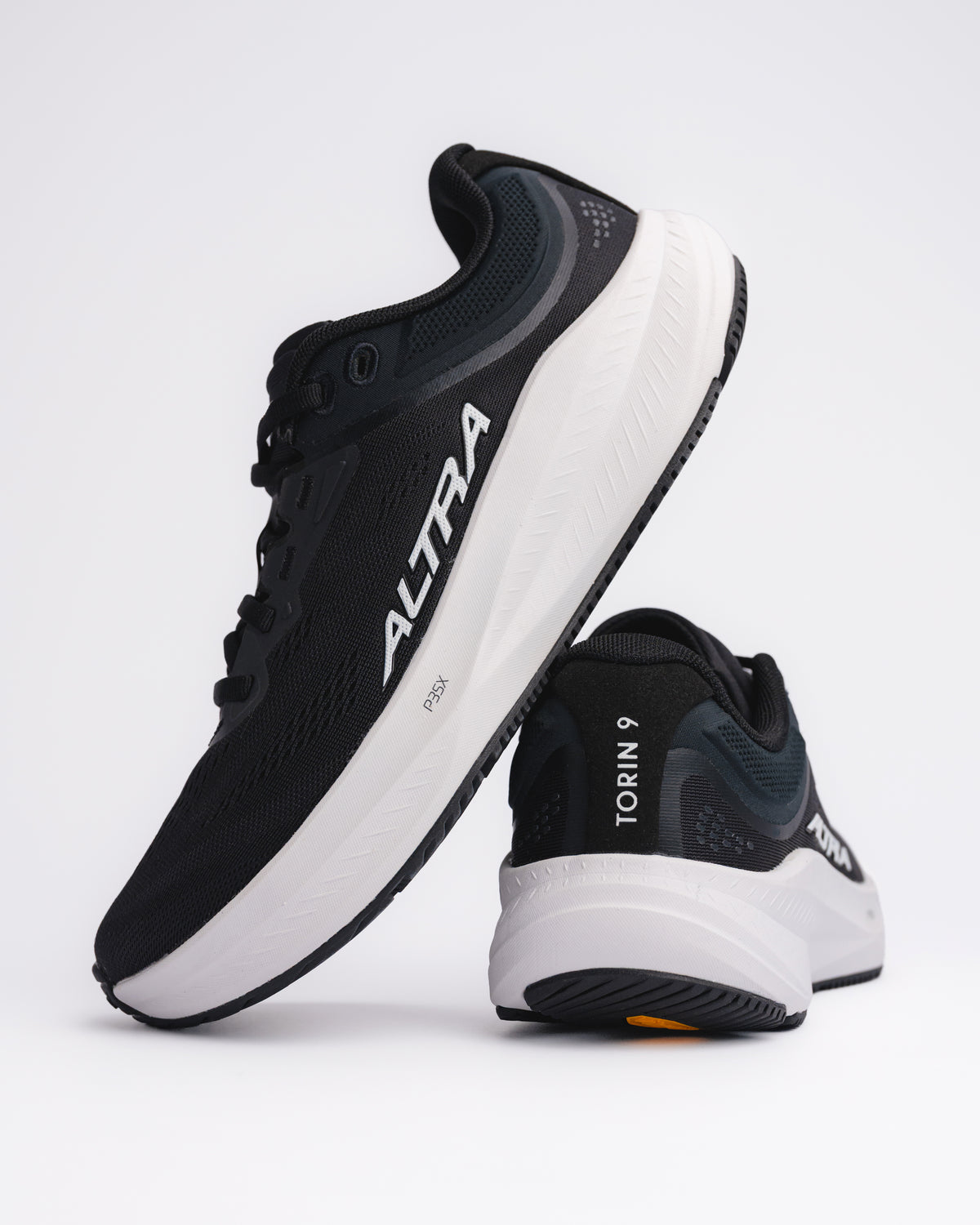 W-TORIN 9 - BLACK/WHITE - MESH