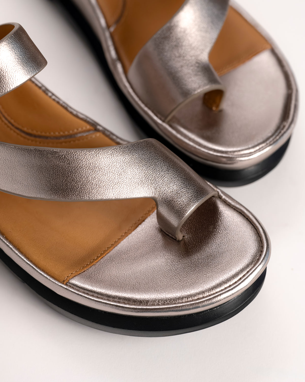 ALANZA - CHAMPAGNE - LEATHER