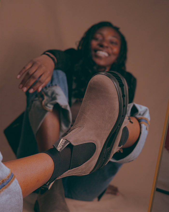 Women’s Blundstone Classic #2446 Chelsea Boot – Clay Premium Leather