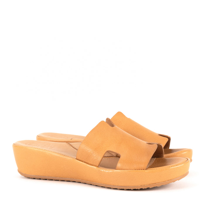 CATIANA - LION - LEATHER