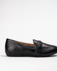 Slight wedge heel detail on the Women’s Taos Gabby Loafer – Soft Leather Slip-On in Black