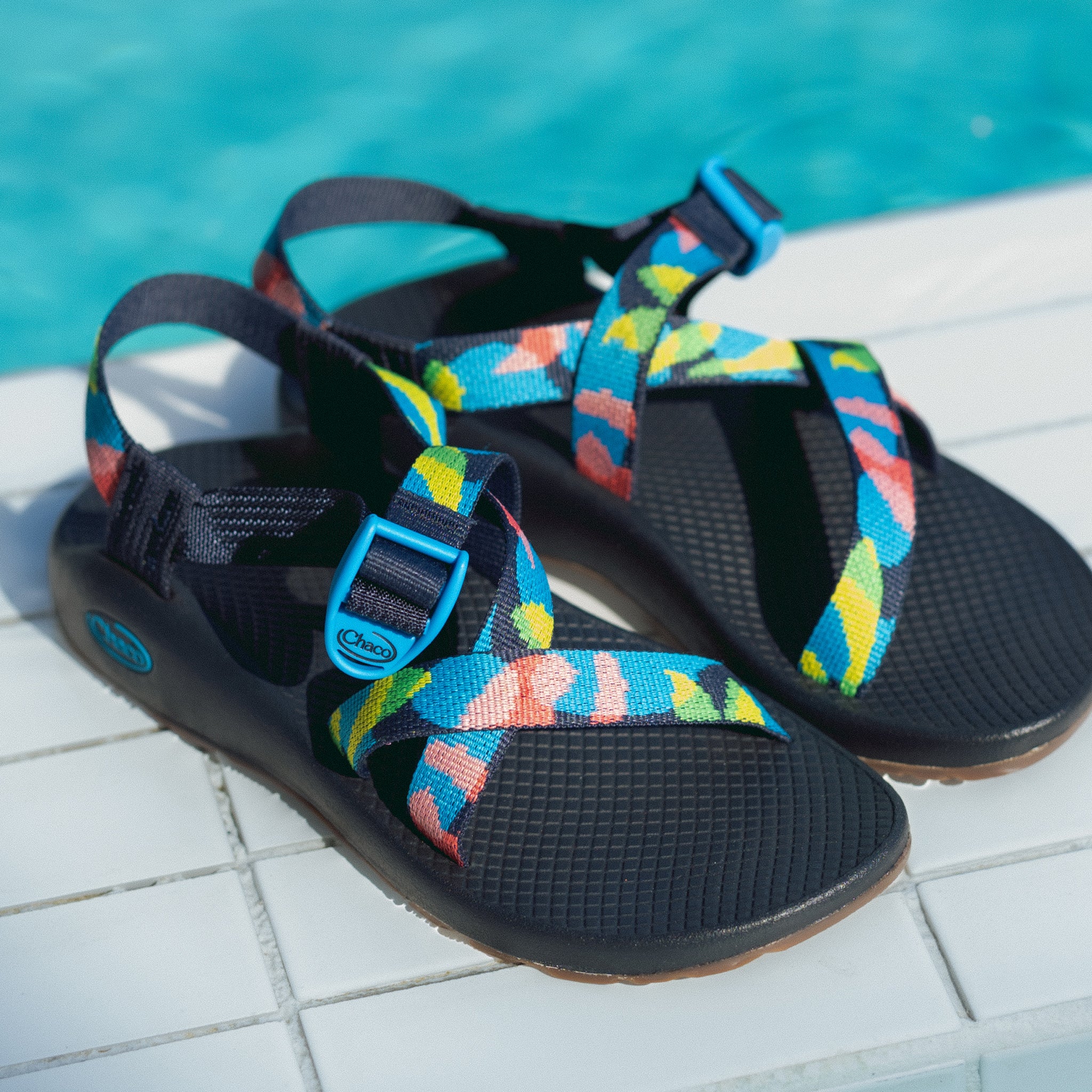 Chacos Sandals Shoe Stores That Sell Chacos WOMEN'S CHACO Z/1