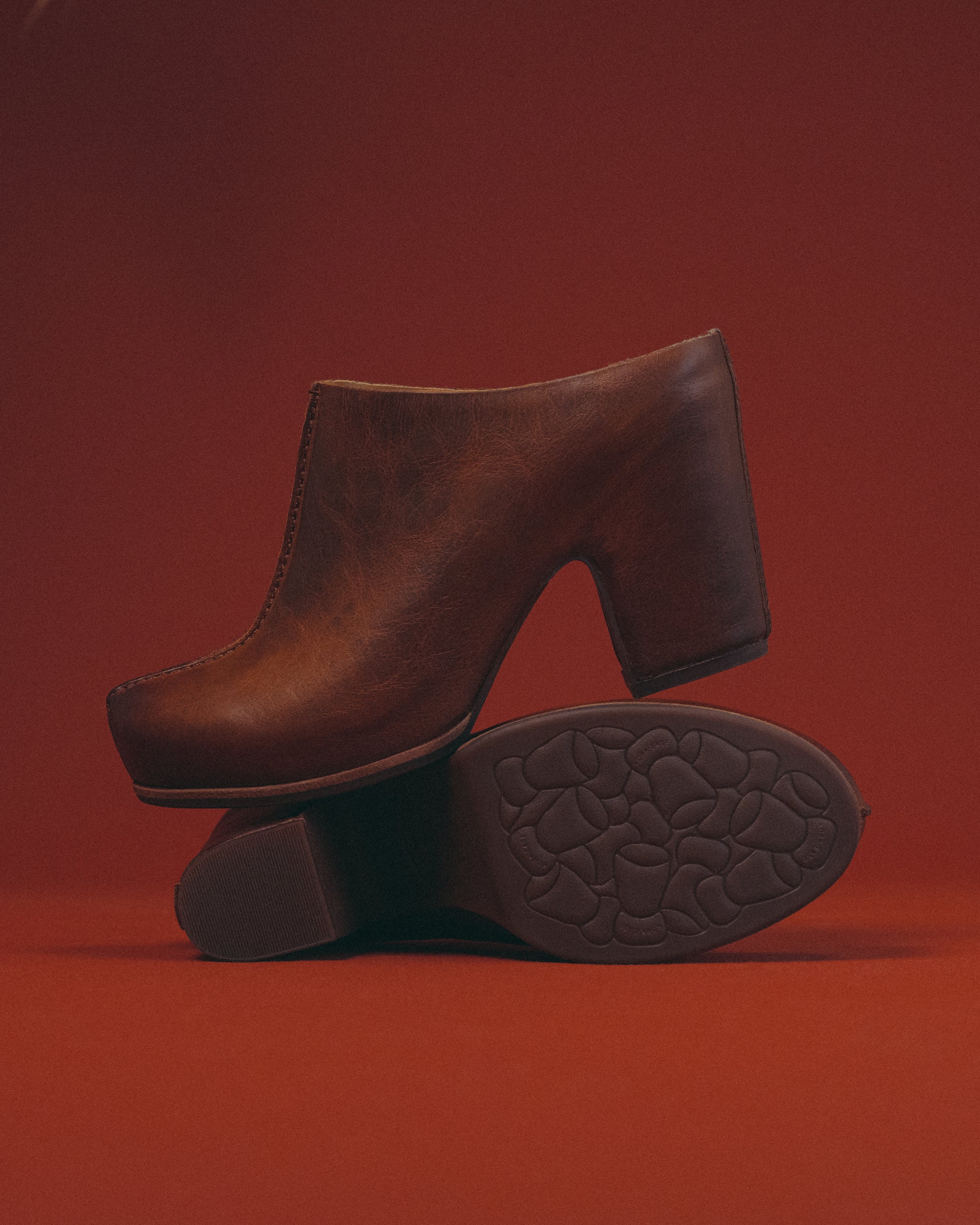 Kork-Ease Sagano Mule in Rum Leather – Women's Leather Heeled Clog