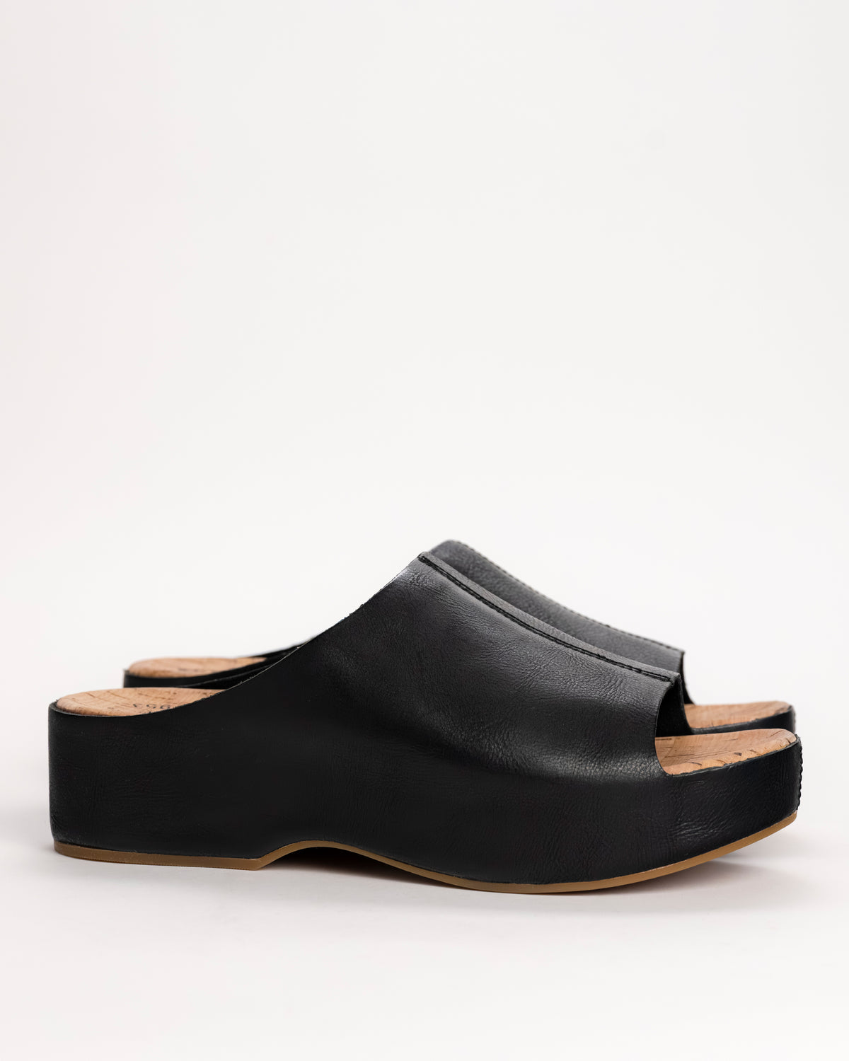 Kork-Ease Yazmin Leather Platform Slide Sandal in Black on a white background
