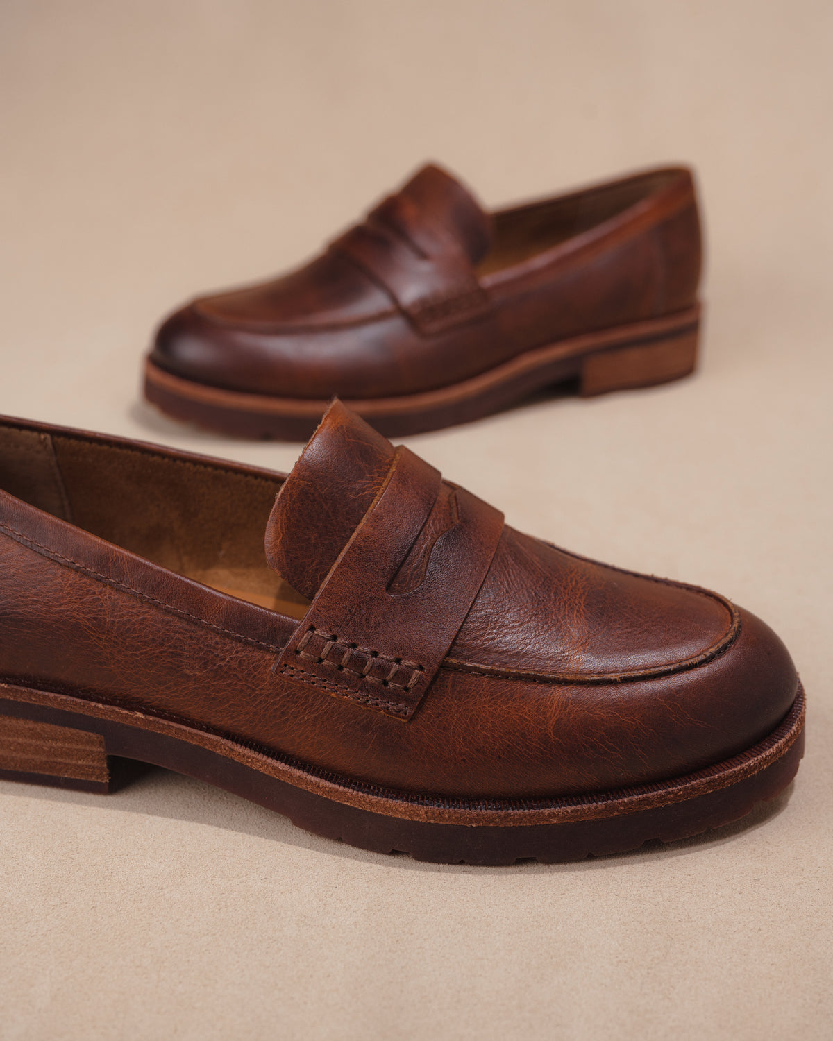 Detail view of the stitching on the Kork-Ease Carlisle loafer