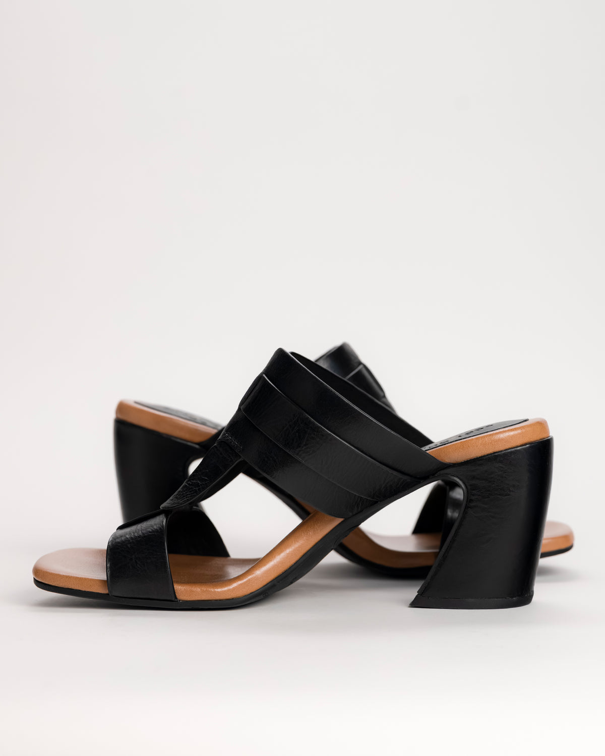 BRYNN - BLACK - LEATHER